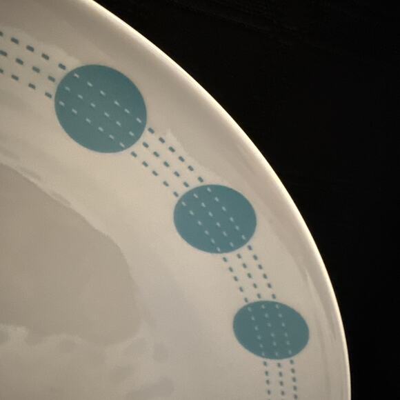 4 Corelle South Beach Dinner Plates Turquoise Blue Circle MCM Style Discontinued - Picture 3 of 11